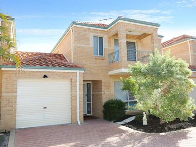 3/8 Centennial Gardens, Hillarys WA 6025