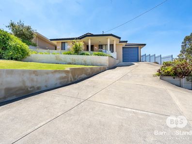 18 Geographe Way, Withers WA 6230