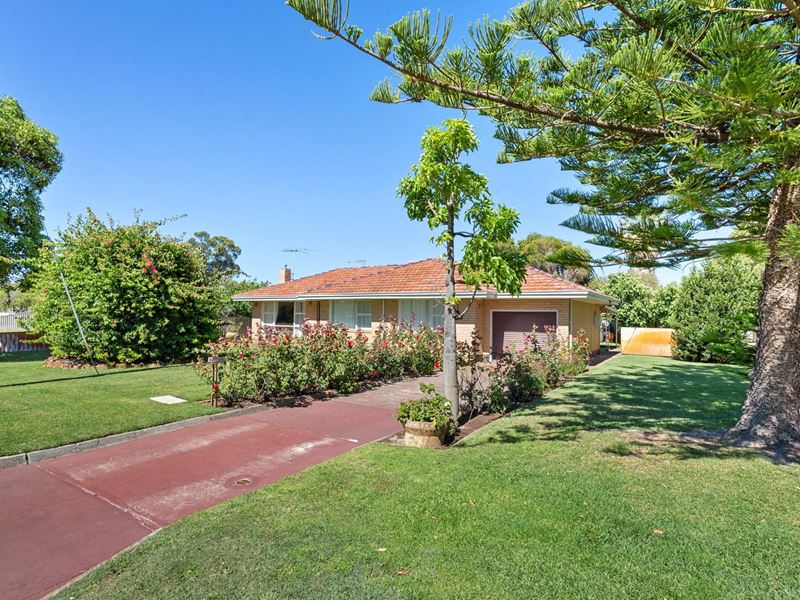 18 Bishop Road, Middle Swan WA 6056