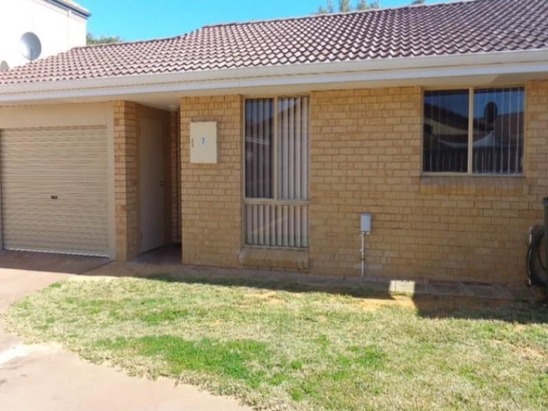 7/6 Dordrecht Place, Mahomets Flats