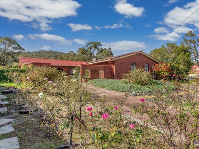 74 Walters Road, Byford WA 6122