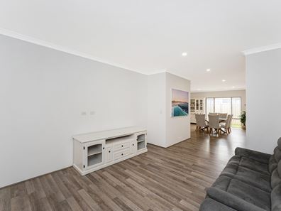 10 D'arcole Turn, Secret Harbour WA 6173