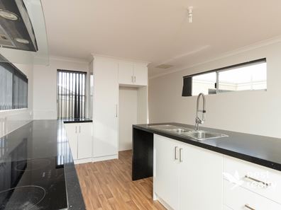 2/23 Norseman Approach, Baldivis WA 6171