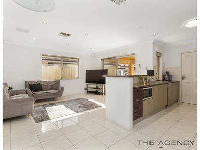 7 Batsford Way, Canning Vale WA 6155