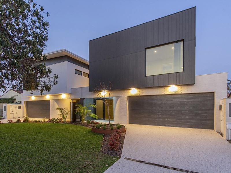 64a Lockhart Street, Como