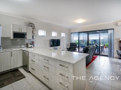 5 Botev Lane, Madeley WA 6065