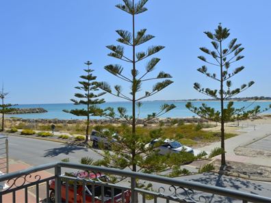 21 Breakwater Parade, Mandurah WA 6210
