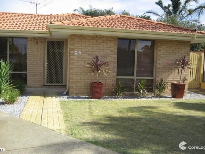 9A Woodlands Grove, Hocking