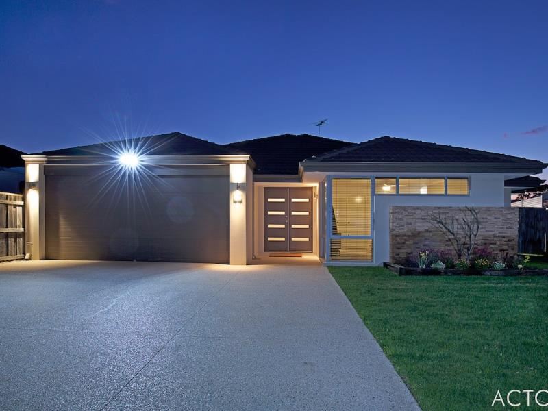 10 Varia Way, Halls Head WA 6210