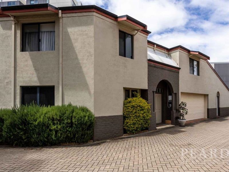 2/8 Tenth Avenue, Maylands