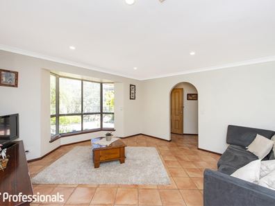 7 Bowyer Place, Byford WA 6122