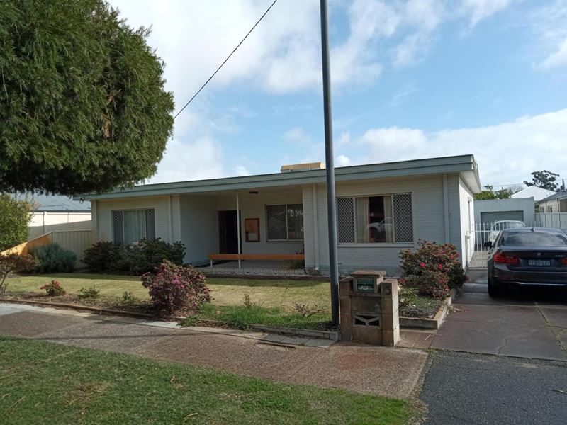 13 Pitt, Dianella WA 6059