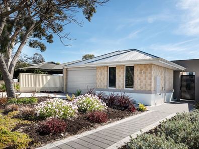 4B Dunford Street, Willagee WA 6156