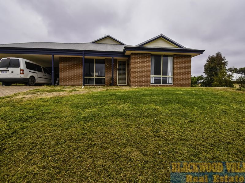 77 Gleneagles Drive, Bridgetown