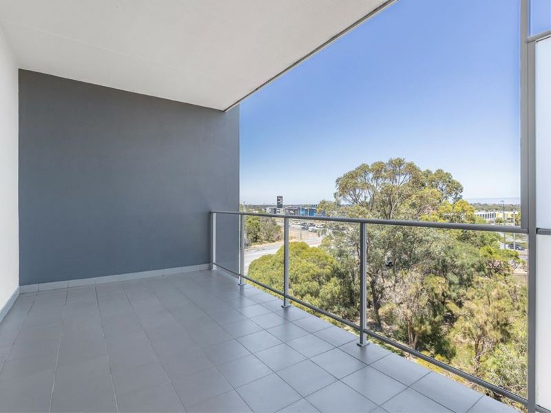 A 94/6 Walsh Loop, Joondalup