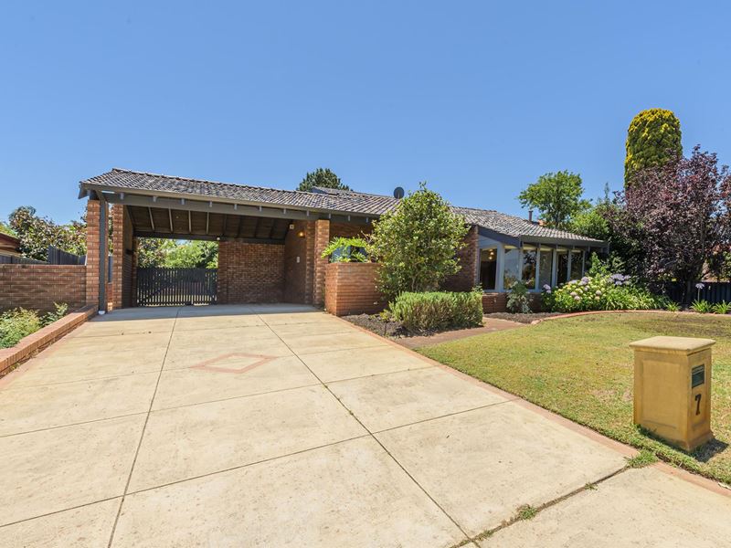 7 Moss Close, Leeming
