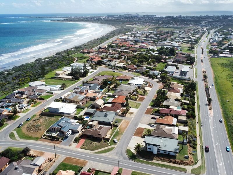 26 Eastcott Way, Tarcoola Beach