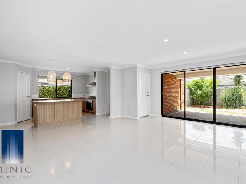 17 Barton Loop, Piara Waters WA 6112