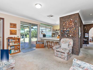 11 Celtis Place, Parkwood WA 6147