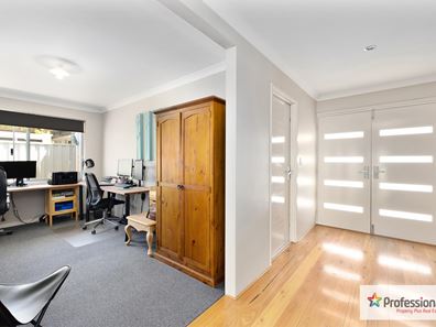 3 Tipperary Bend, Canning Vale WA 6155