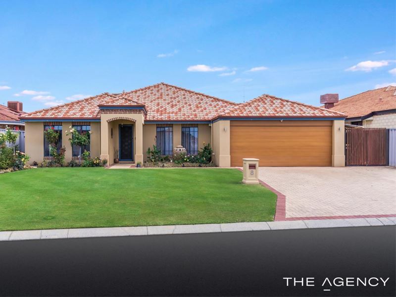 8 Meribel Parkway, Port Kennedy WA 6172