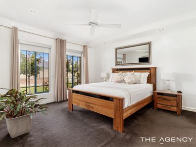 8 Meribel Parkway, Port Kennedy WA 6172