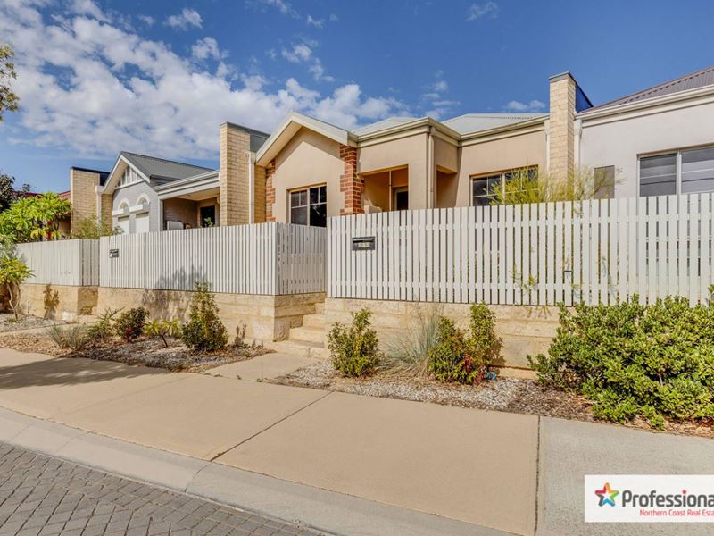 2/63 Blackrock Avenue, Butler