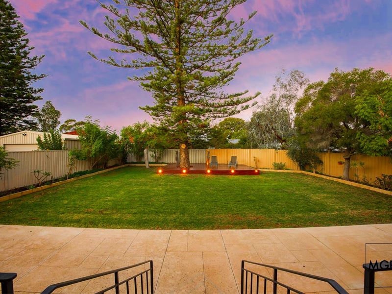 94 Redwood Crescent, Melville