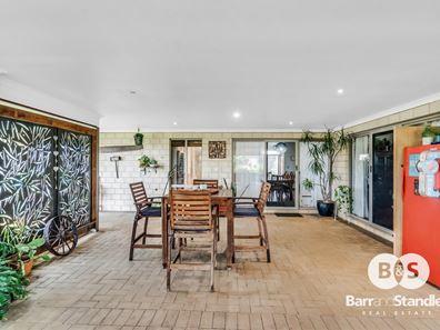 9 Macgregor Road, Roelands WA 6226