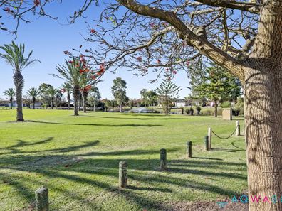 27 Salamanca Parkway, Port Kennedy WA 6172