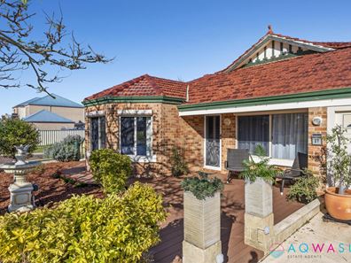 27 Salamanca Parkway, Port Kennedy WA 6172
