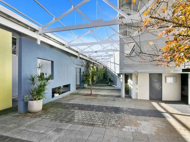 8 Little Brown Street, East Perth