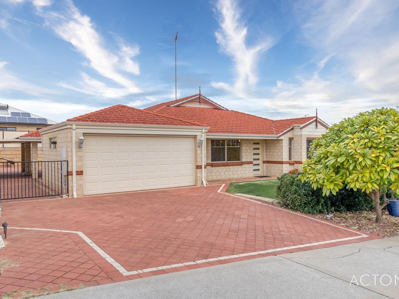 11 Cunderdin Loop, Dawesville