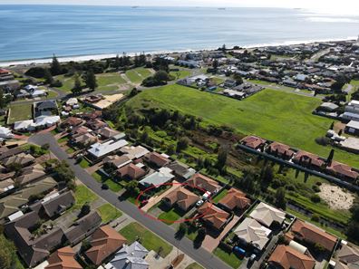 a/18 Seashore Mews, South Bunbury WA 6230