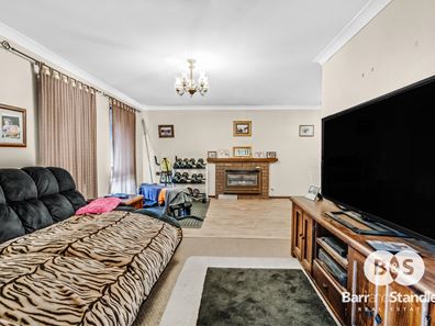 25 Maiden Park Road, Withers WA 6230