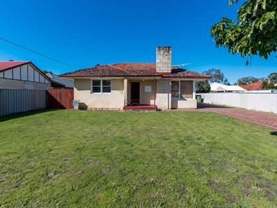 13 Priestley Street, Embleton WA 6062