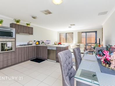 1b Acapulco Way, Southern River WA 6110
