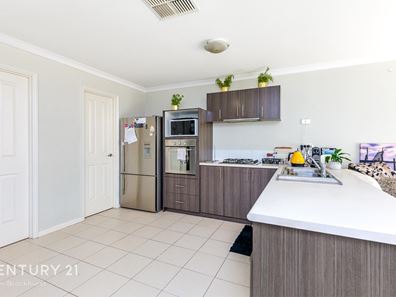 1b Acapulco Way, Southern River WA 6110