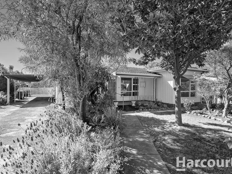 34 Derek Road, Coodanup