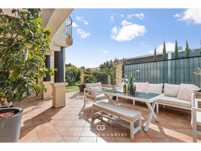 5/3 Birdwood Road, Melville WA 6156