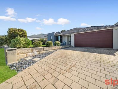 1 Roma Lane, Banksia Grove WA 6031