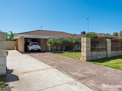 96 Peelwood Parade, Halls Head WA 6210
