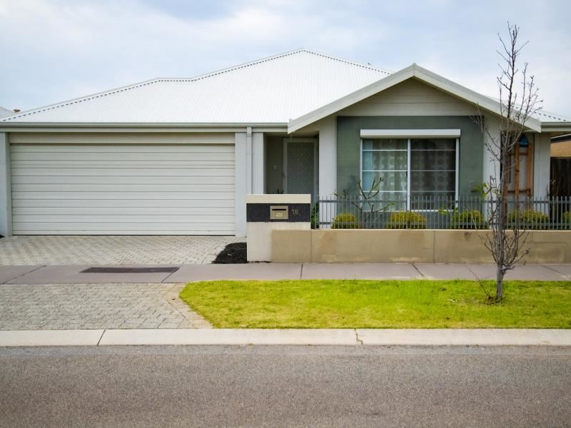 16 Maffina Parade, Ellenbrook