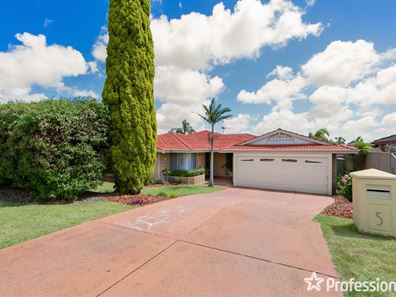 5 Glenrowan Place, Willetton WA 6155