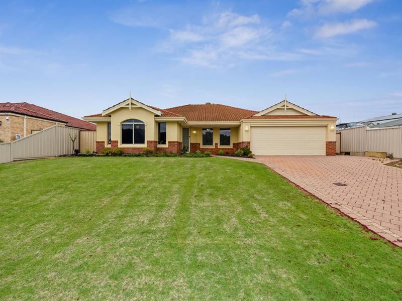 19 Summerville Avenue, Secret Harbour