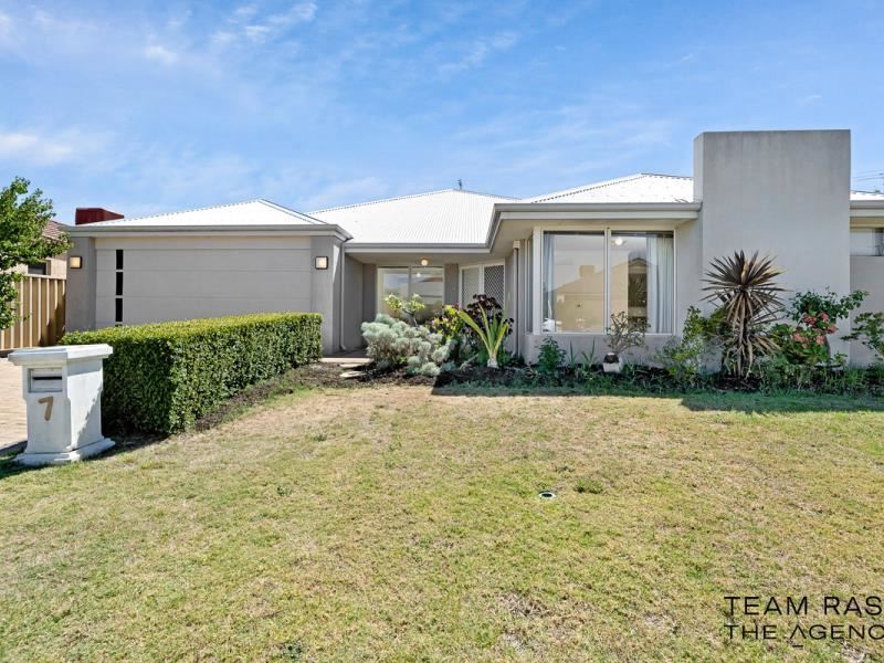 7 Acapulco Way, Southern River