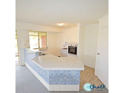 6 Silvertop Circle, Warnbro WA 6169