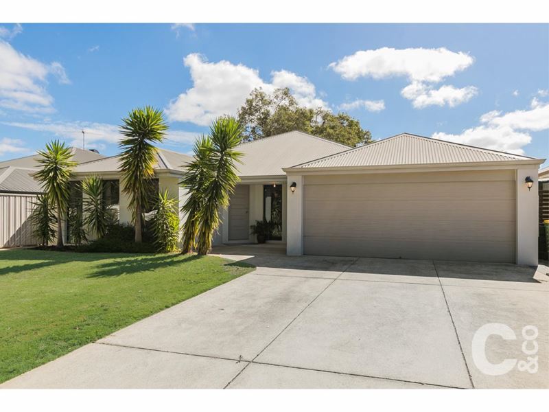 13 Waterfields Drive, Bertram