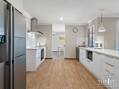 33 Whaleback Avenue, Parkwood WA 6147