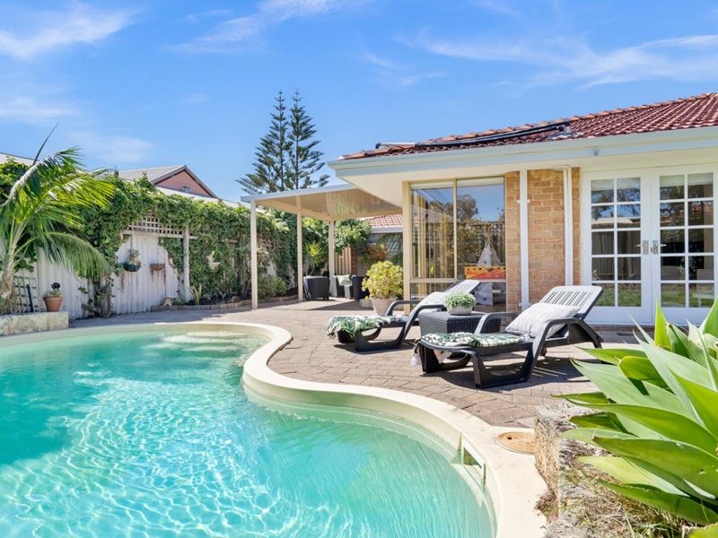 15 Corvette Close, Waikiki